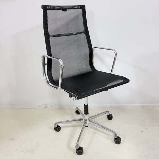 Image 1 of Vitra Eames EA119 Netweave