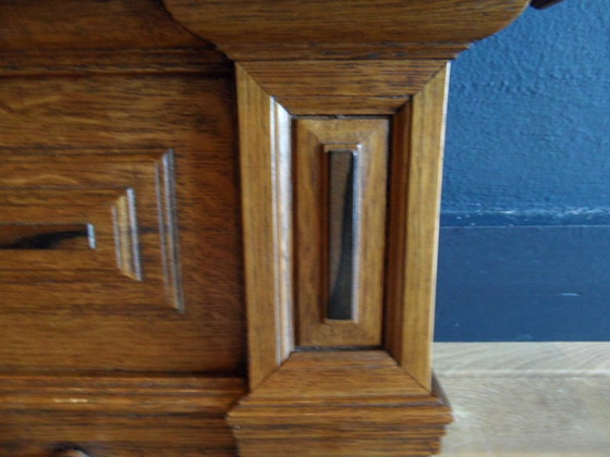 Image 1 of Antike Garderobe