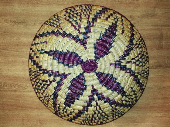 Image 1 of Vintage oosters geweven mand