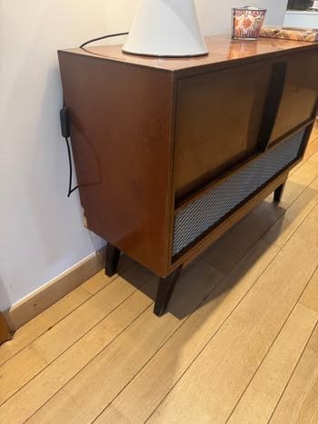 Image 1 of Mueble funcional para radio/fonógrafo Mercedes