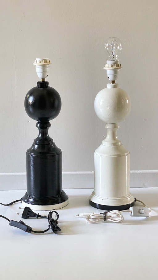 2 blanco y negro VINTAGE Lámpara de madera torneada Stands