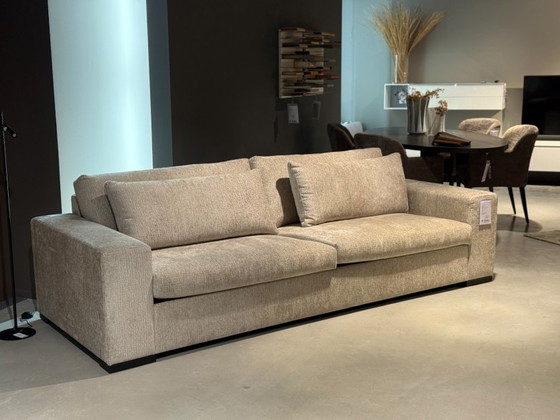 Image 1 of Basso 3.5-seater