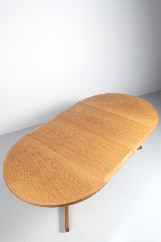 Image 1 of Deense eiken uittrektafel