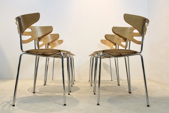 Stackable Thonet Chrome and Beechwood Curved Diner Chairs, Dining chairs, Modern (photo 5 of 12)