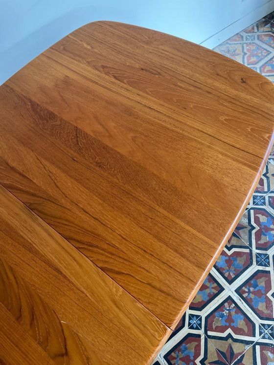 Image 1 of Danish dining table – Dyrlund