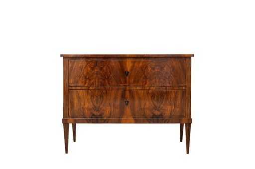 Biedermeier commode met twee lades van notenhout met Franse lakafwerking, Duitsland, circa 1850 – ladekasten, Wood