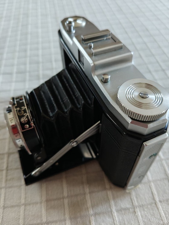 Zeiss Ikon Nettar folding camera – Photography, Glass, Leather (photo 2 of 15)
