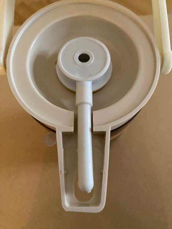 Image 1 of Space Age Metro Whale Thermosfles gemaakt in Taiwan uit de jaren 60/70