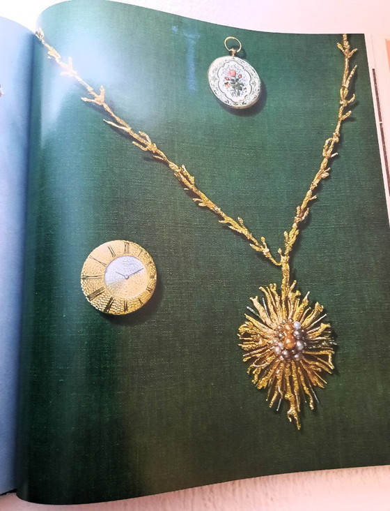 Image 1 of (W041) Modern Jewelry: An International Survey 1890-1963 - Graham Hughes 