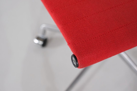 Image 1 of Sillón "EA 117" Charles Ray Eames para ICF, Estados Unidos 1969.