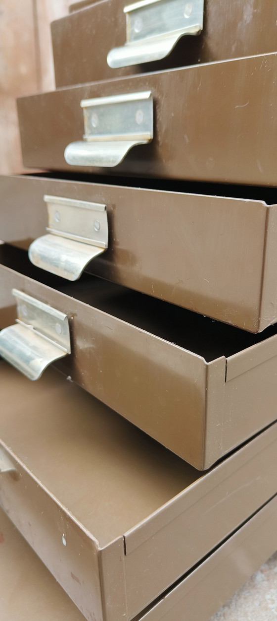 Image 1 of Caisson Gispen A4 au design vert vintage pour bureau