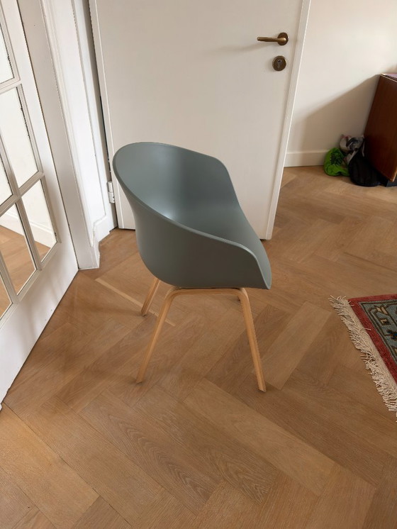 Image 1 of Chaises HAY AAC22 vertes – lot de 8, légères traces d'utilisation