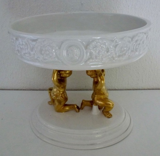 Image 1 of Prachtige Vintage Italiaanse Fruitschaal met Goudkleurige Cherubijnen