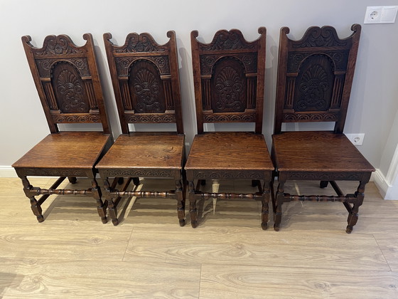 Image 1 of Engelse kasteelbank met eethoek en fauteuils 