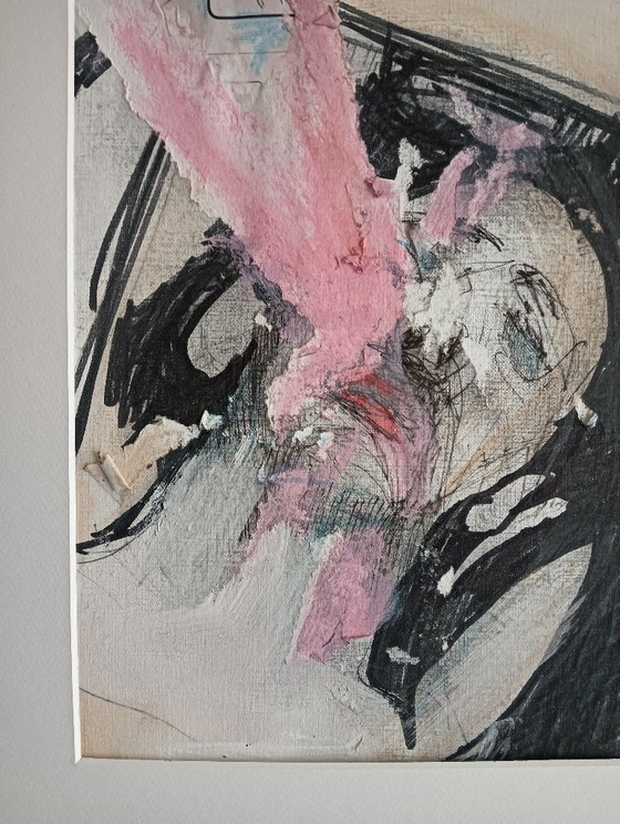 Image 1 of Press the button