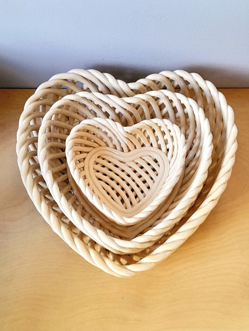 Corbeilles cœurs gigognes en céramique tressée 1960
