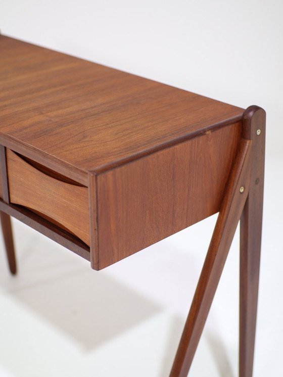 Image 1 of Coiffeuse, meuble d'entrée et commode en teck d'Arne Vodder, années 1960