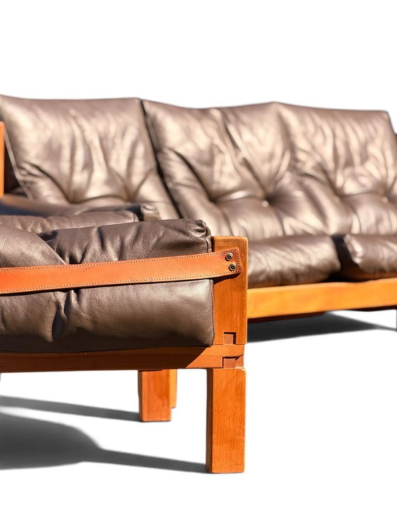 Auténtico conjunto de salón Pierre Chapo: sofá S32 y sillón S15 - Olmo y cuero (años 60) – Zona de estar (photo 17 of 23)
