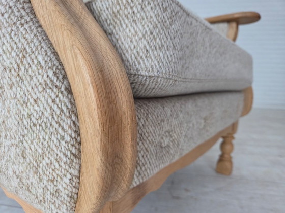 Image 1 of Deense fauteuil met hoge rugleuning uit de jaren 70, bekleed met meubelwol en gemaakt van massief eikenhout.