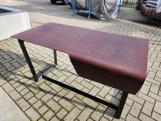 Image 1 of Poltrona Frau - Escritorio Fred de Roberto Lazzeroni