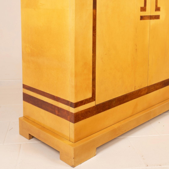 Giorgio Tura & Nucci Valsecchi Mod. 2047 Mueble Bar de Pergamino de Piel de Cabra para Tura – Leather, Glass (photo 11 of 21)