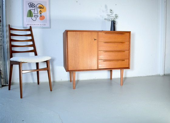 Image 1 of Cassettiera danese in teak, credenza vintage, credenza di metà secolo