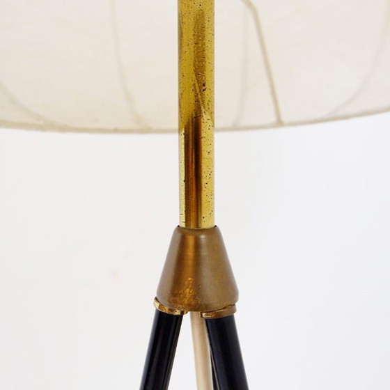 Image 1 of Lampadaire tripode vintage Cocoon avec touches de laiton, années 1960