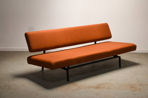 BR03 Slaapbank Door Martin Visser. 1970