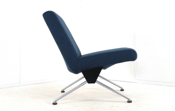 Gispen 1431 Armchair by A.R. Cordemeyer, blue fabric upholstery, Textile, Metal, Modern (photo 4 of 15)