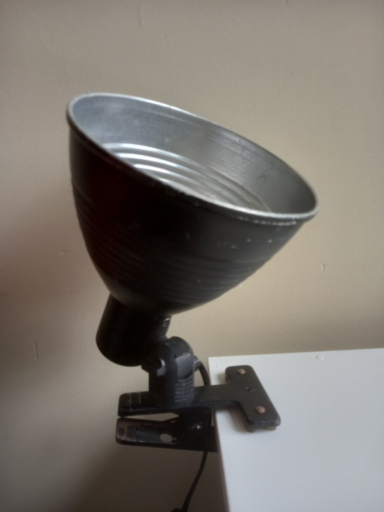Lampada a morsetto vintage industriale Targetti Sankey – Lampade da tavolo, Aluminium, Metal (photo 8 of 10)