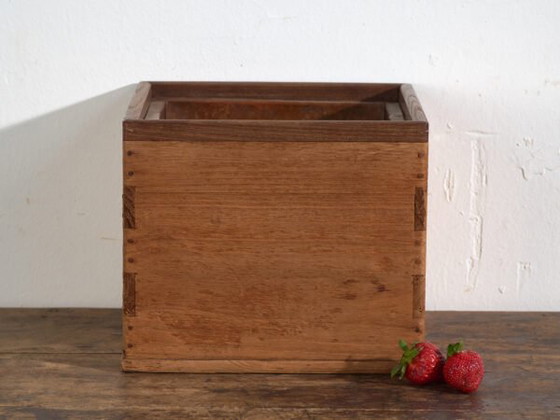 Japanische Hibachi-Kohlenbeckenbox – Japan, Taishō- oder frühe Shōwa-Periode, ca. – Dekorative Objekte, Wood (photo 31 of 39)