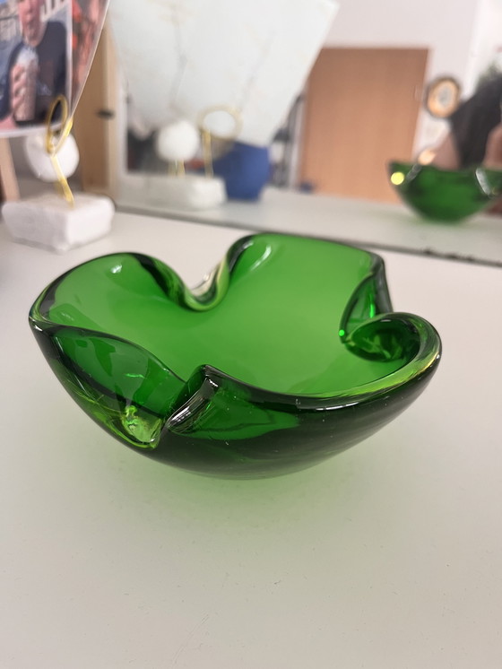 Image 1 of Bol/cendrier en verre de style Murano