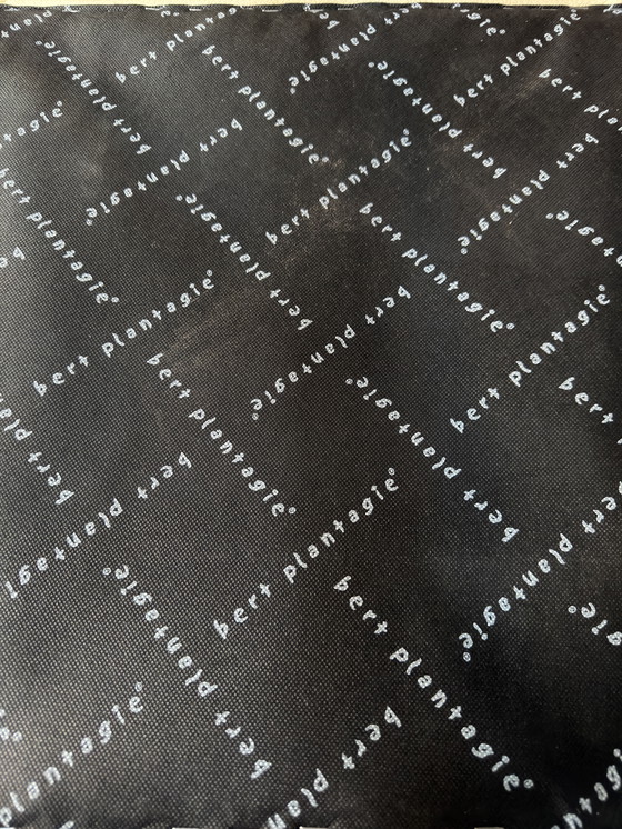 Image 1 of 4x Bert Plantagie dining room chairs