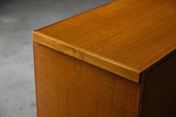 Image 1 of Buffet brutalista in quercia, Belgio, anni '60