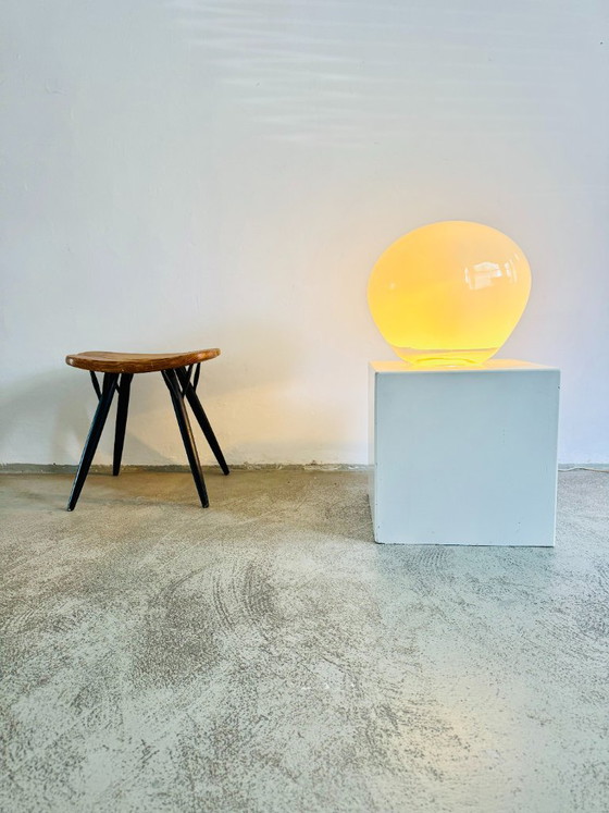 Large 'Nessa' Murano Glass Sphere Lamp in Opal White by Gino Vistosi for Vistosi, Italy, 1970s – Table lamps (photo 7 of 7)