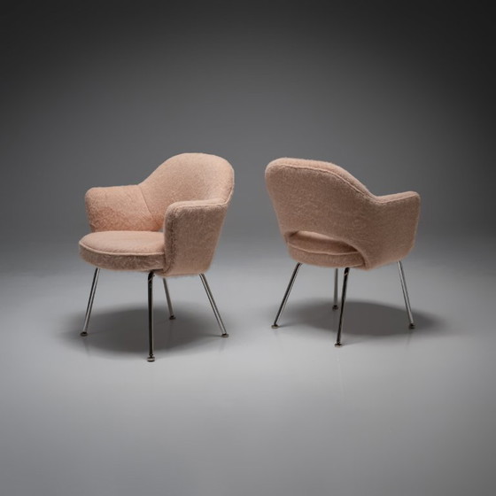 Image 1 of Esszimmerstuhl Modell 71 in Rosa von Eero Saarinen für Knoll, 2er-Set