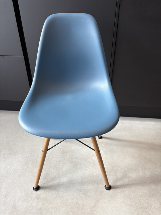Vitra Eames DSW Meerblau – Chaises de salle à manger, Metal, Plastic (photo 2 of 8)