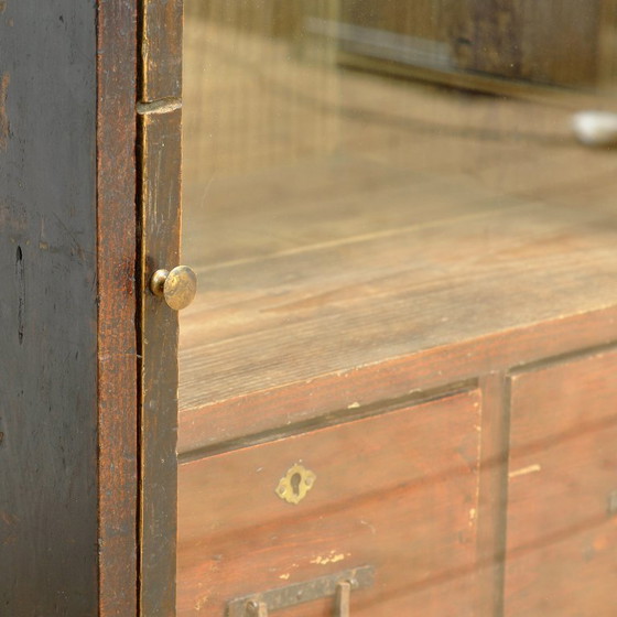 Image 1 of Petite vitrine japonaise, vers 1925