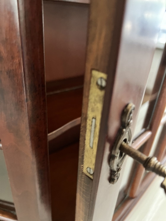Image 1 of Vitrina de pared con sello original de taller danés y número de inspección.