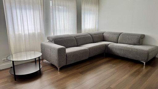 Canapé d'angle Montèl Moved avec dossiers et appuie-têtes réglables et assise électrique – Montel, hoekbanken, Cotton