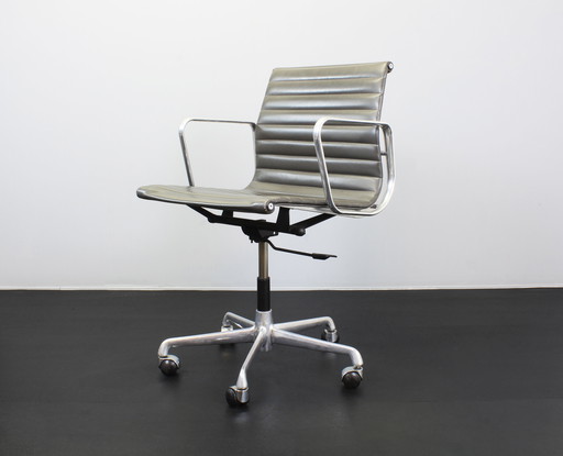 Ea117 Office Chairs Icf Charles & Ray Eames Seats