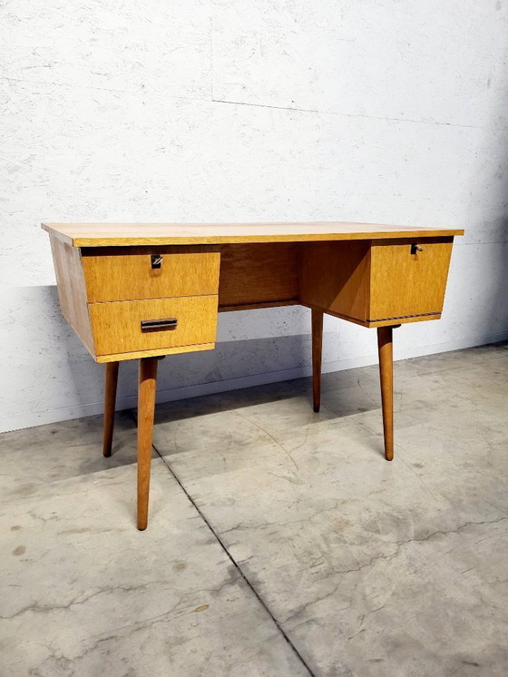 Image 1 of scrivania vintage, anni '60
