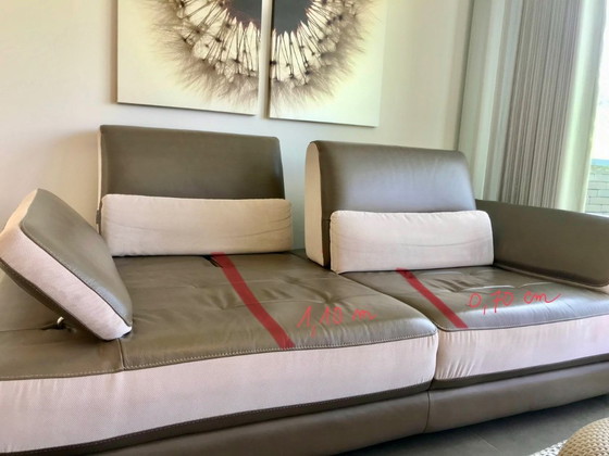 Image 1 of Divani componibili (3 posti + 2 posti singoli) in pelle e tessuto