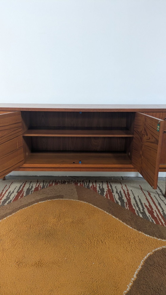 Credenza vintage di design scandinavo – Credenze, Legno, lamine (photo 8 of 10)