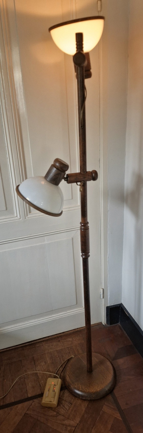 Steinmetz-Eichenpilz-Stehlampe – Steinhauer, Stehleuchten, Plastic, Wood (photo 3 of 14)