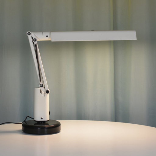 1 lámpara de escritorio Lucifer de Fagerhult