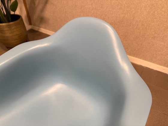 Vitra | Eames | DAR | Eiffel bleu clair et chromé | 2 pièces – Fauteuils, Metal, Plastic (photo 7 of 9)