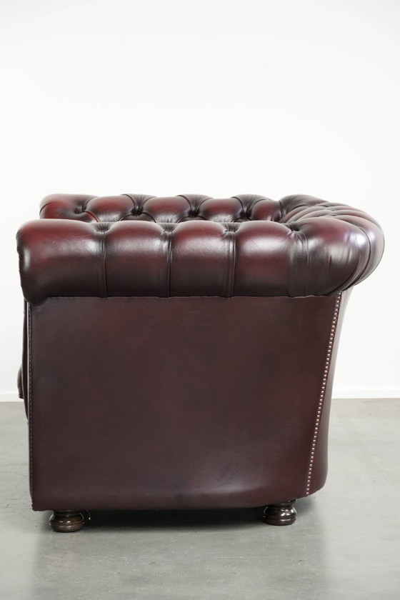 Englischer Chesterfield Club Sessel aus Rindsleder in einer schönen roten Farbe – Leather, Klassiek (photo 5 of 12)