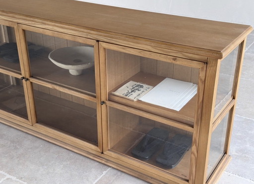 Display Cabinet – Vintage Look, Perfect Condition