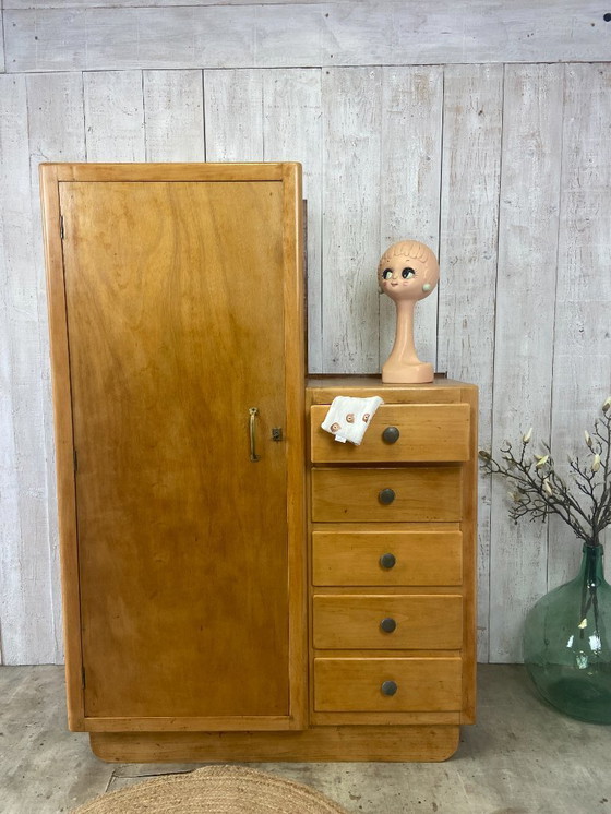 Image 1 of Asymmetrische Garderobe aus den 1950er Jahren